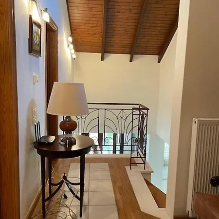 Agrampeli Villa *