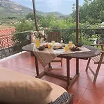 Agrampeli Villa *